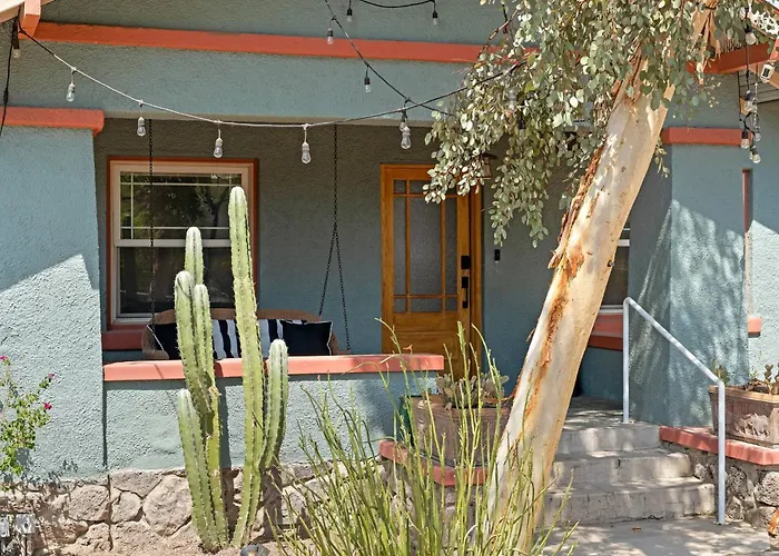 Сasa de vacaciones Casa Duende, Walk To Uofa, Pool Tucson